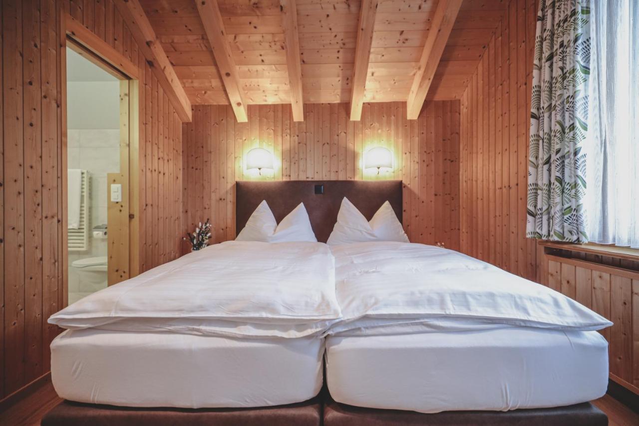 Hotel Sonnenhalde, アローザ エクステリア 写真