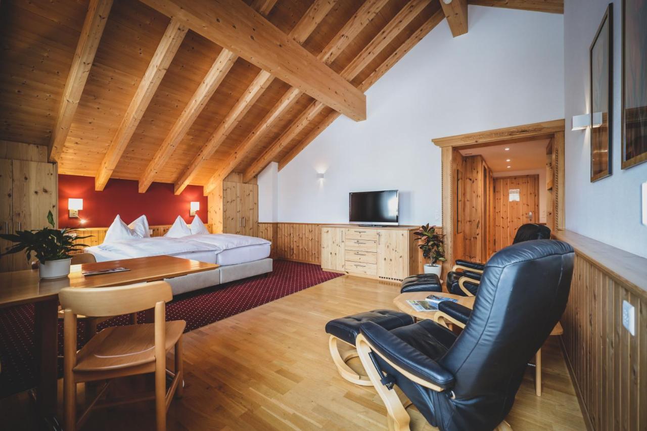 Hotel Sonnenhalde, アローザ エクステリア 写真