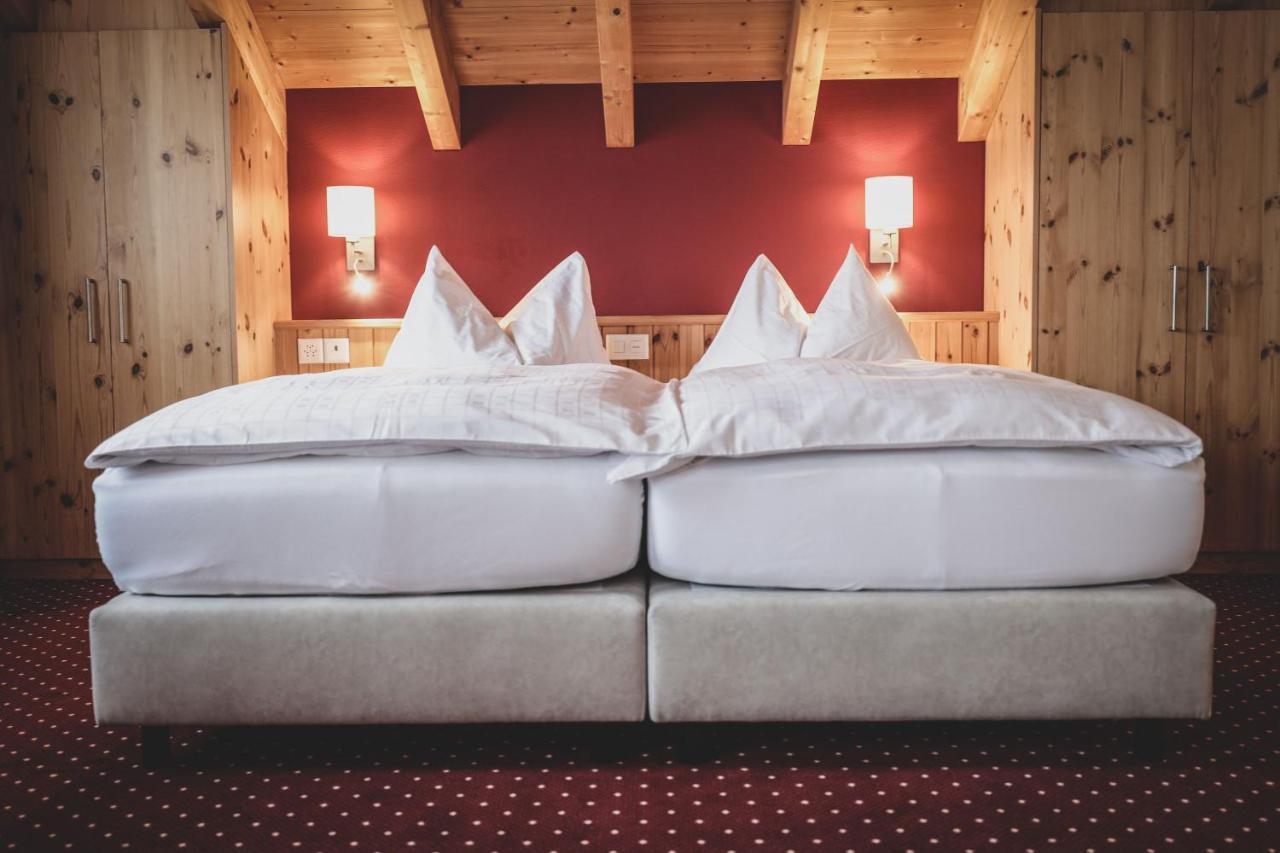 Hotel Sonnenhalde, アローザ エクステリア 写真