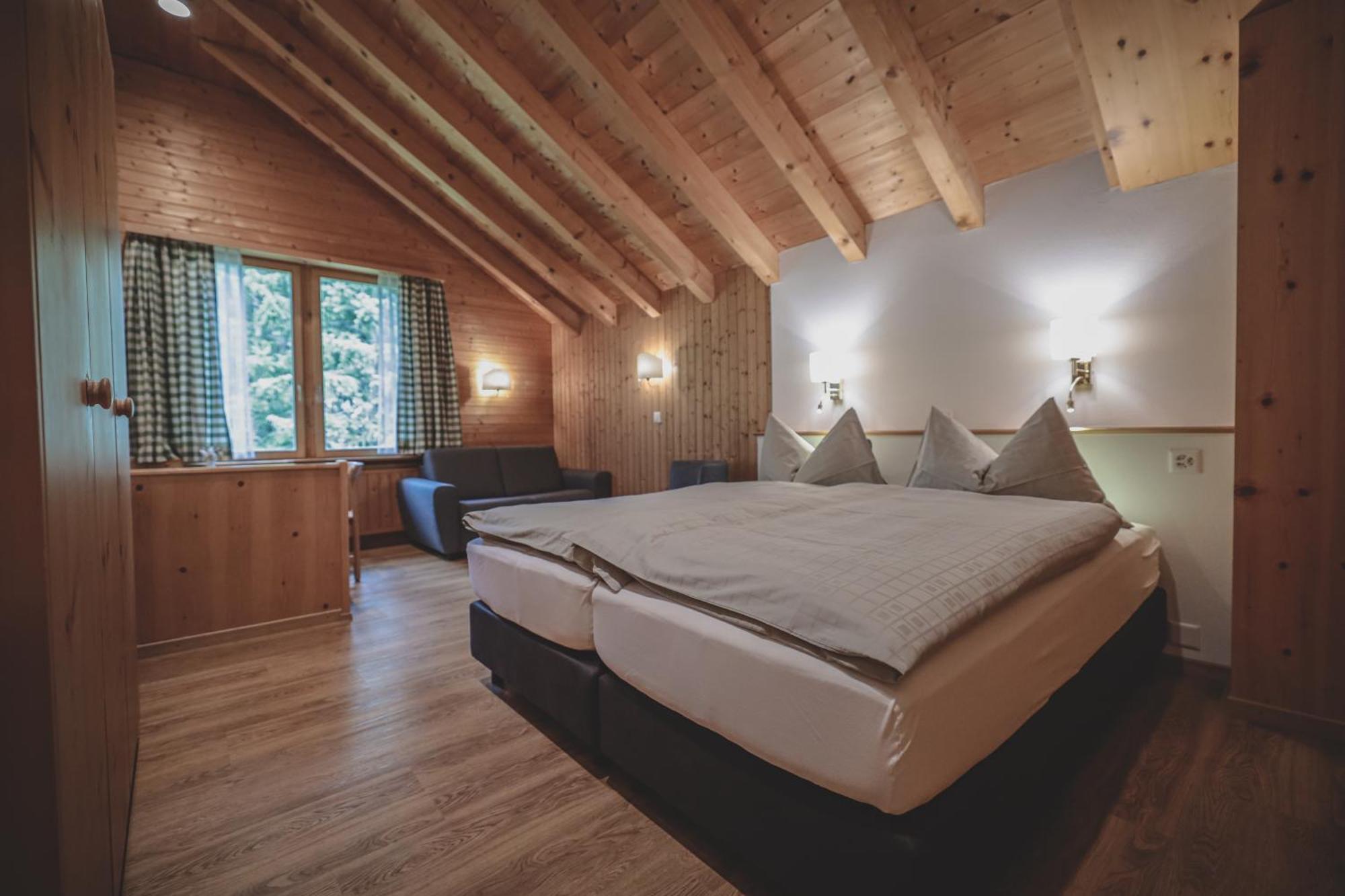 Hotel Sonnenhalde, アローザ エクステリア 写真