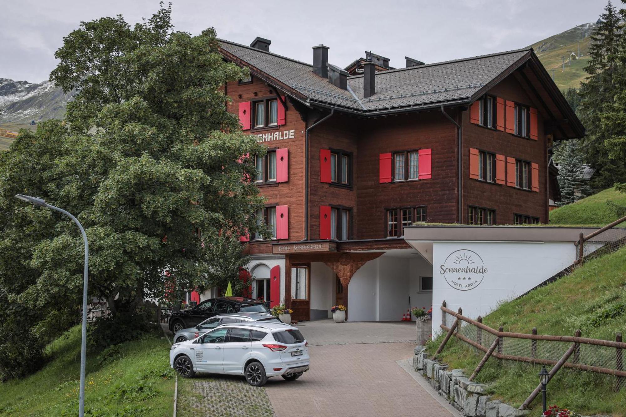 Hotel Sonnenhalde, アローザ エクステリア 写真