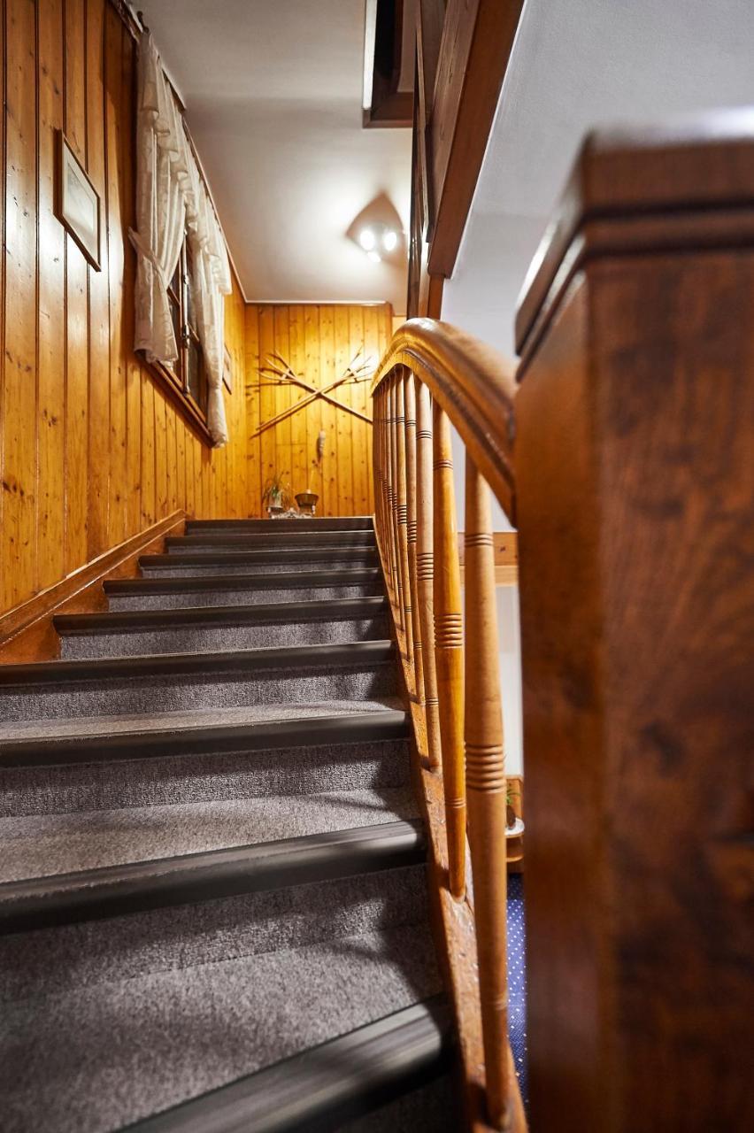 Hotel Sonnenhalde, アローザ エクステリア 写真